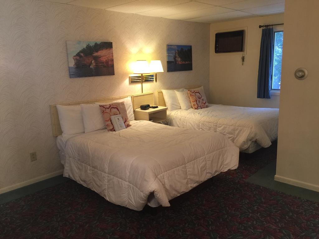 Cedar Motor Inn Marquette Zewnętrze zdjęcie
