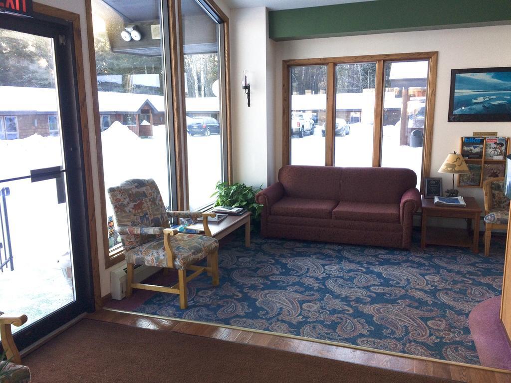 Cedar Motor Inn Marquette Zewnętrze zdjęcie