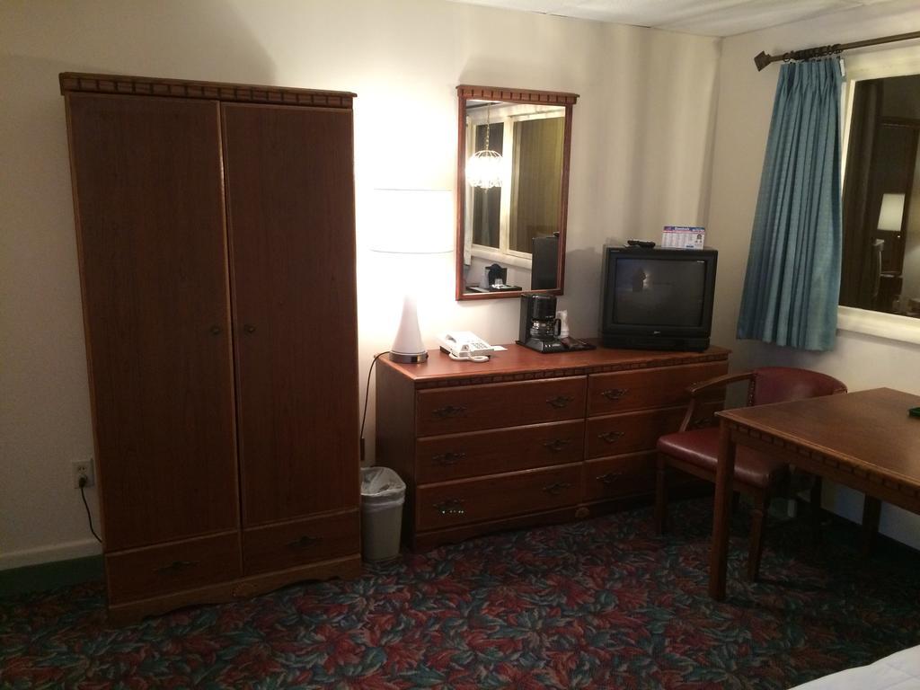 Cedar Motor Inn Marquette Pokój zdjęcie