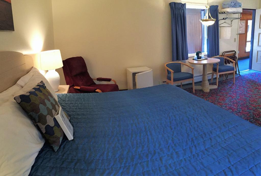Cedar Motor Inn Marquette Zewnętrze zdjęcie