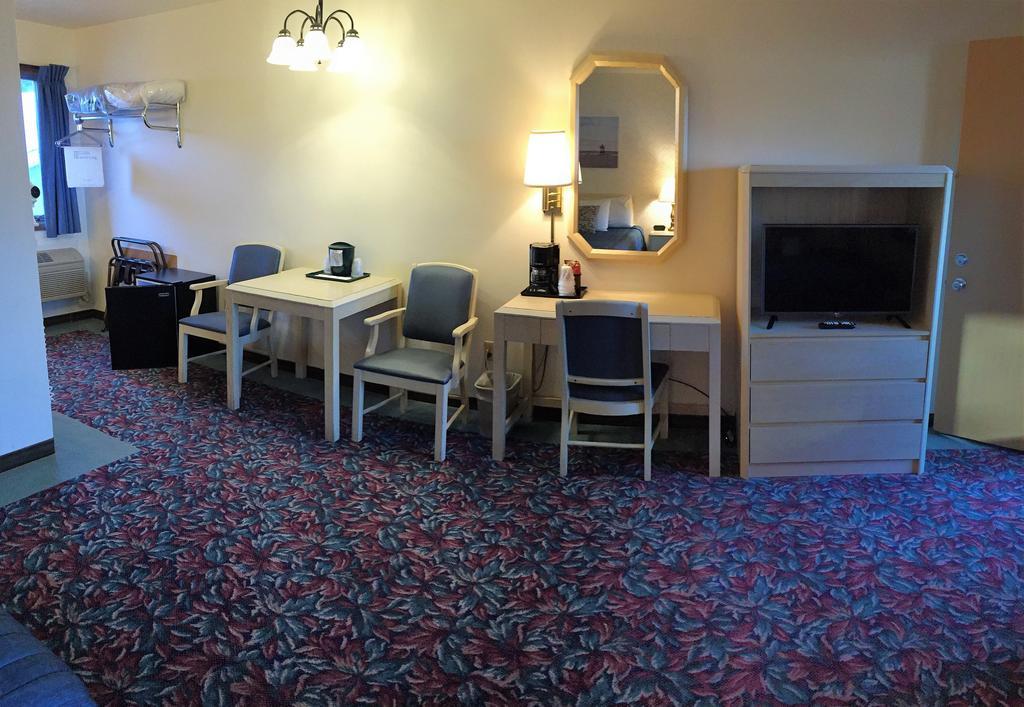 Cedar Motor Inn Marquette Zewnętrze zdjęcie