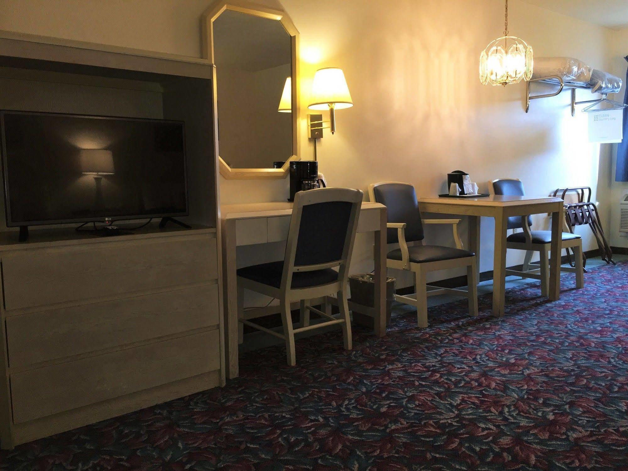 Cedar Motor Inn Marquette Zewnętrze zdjęcie