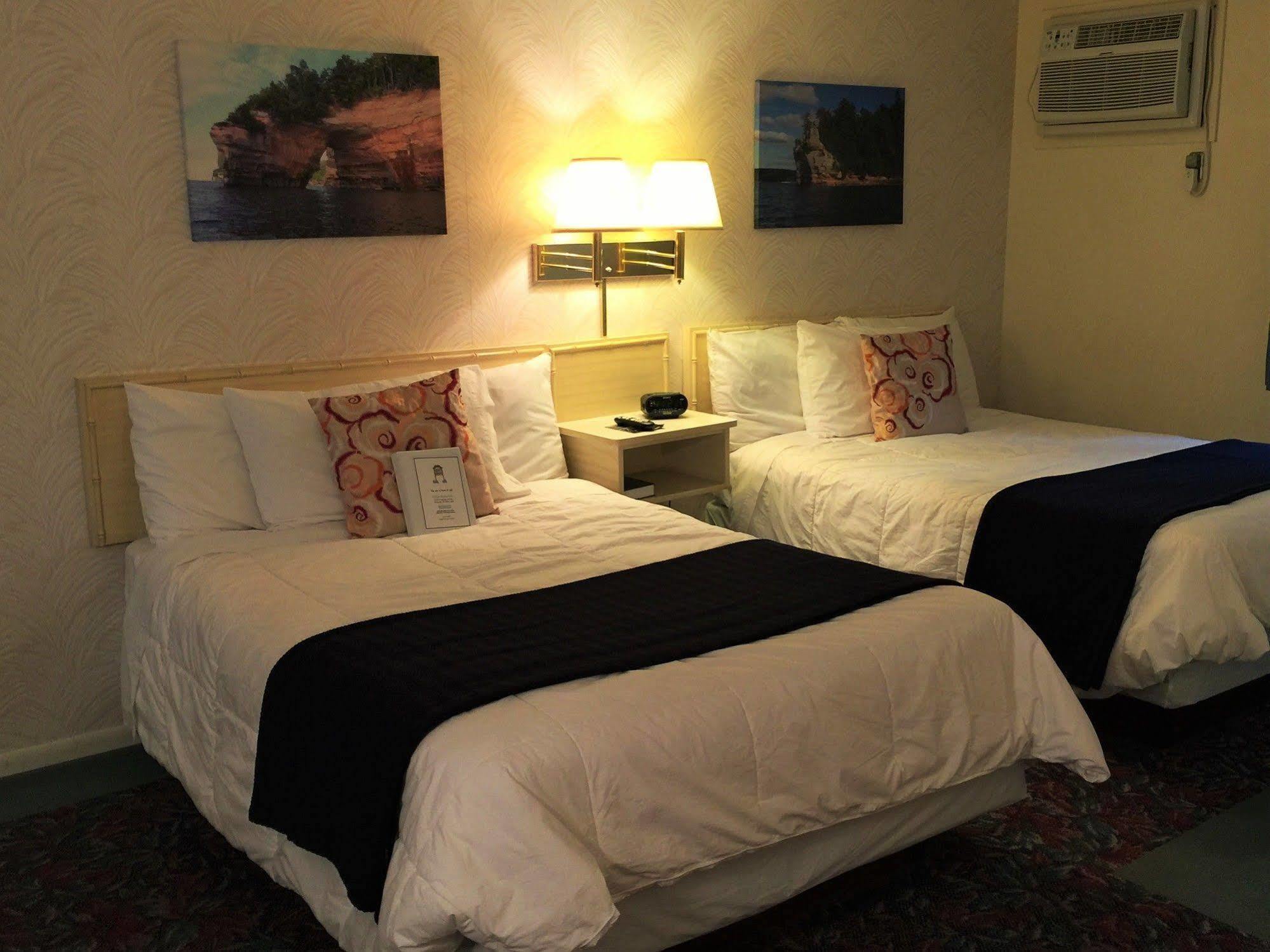 Cedar Motor Inn Marquette Zewnętrze zdjęcie
