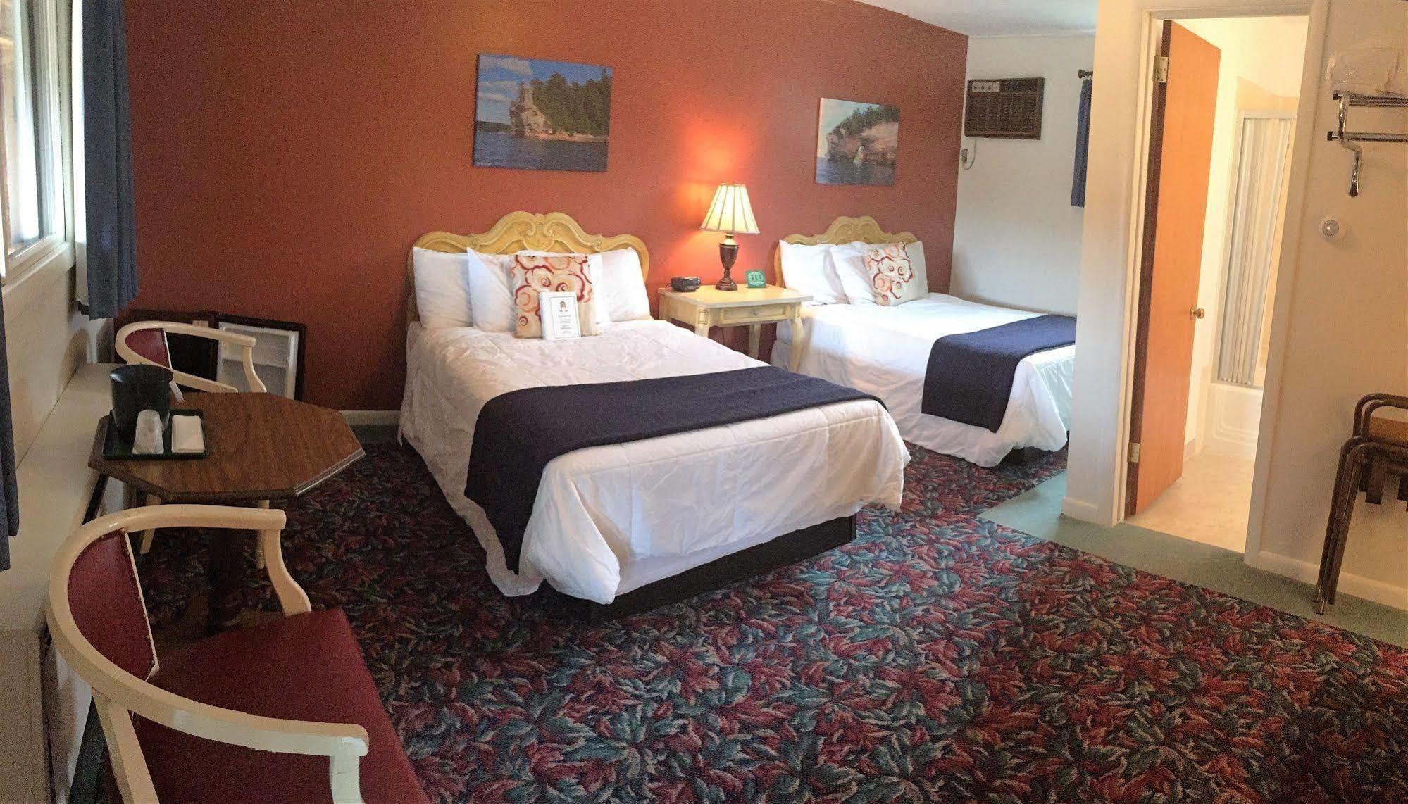 Cedar Motor Inn Marquette Zewnętrze zdjęcie