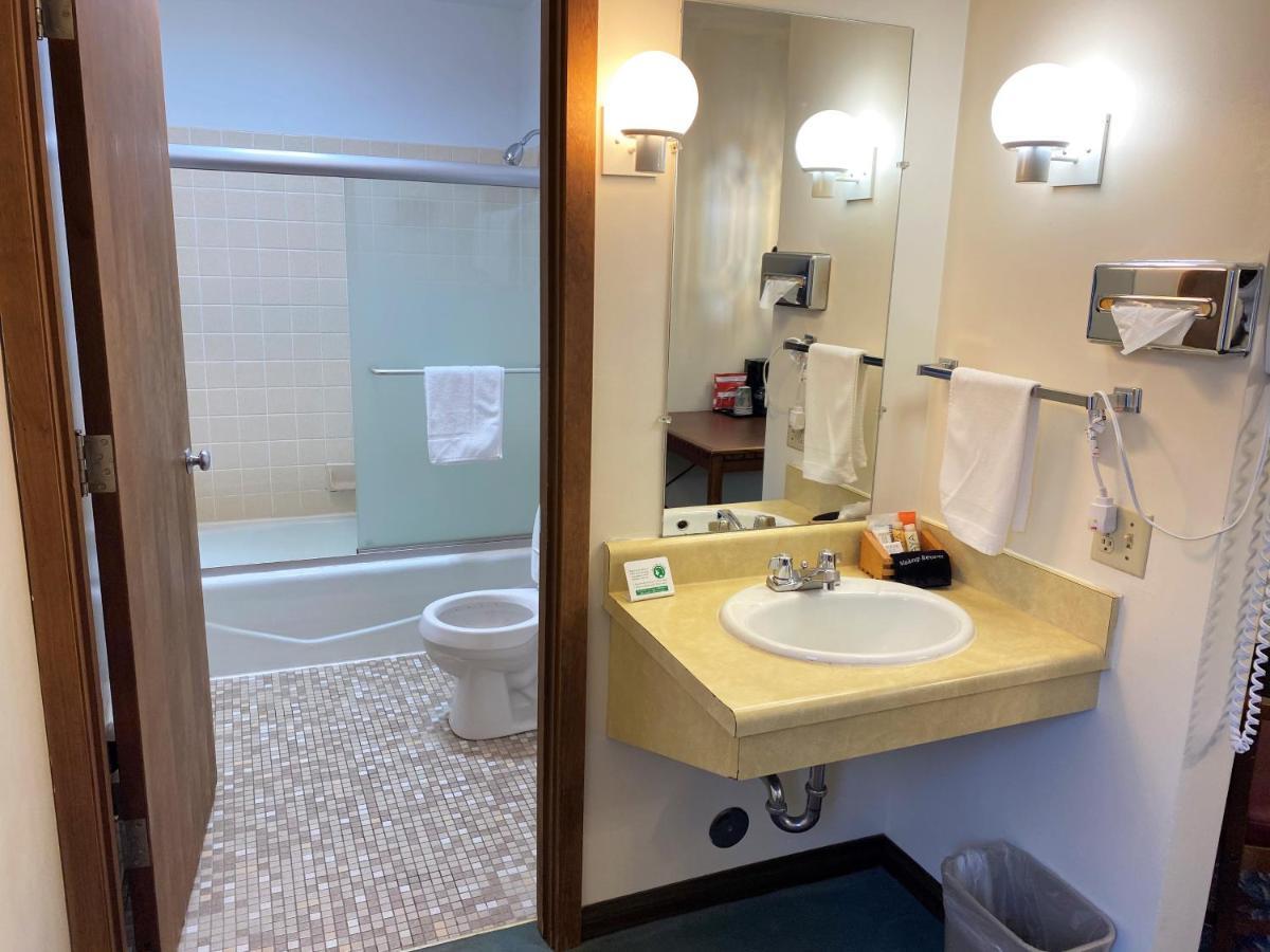 Cedar Motor Inn Marquette Zewnętrze zdjęcie
